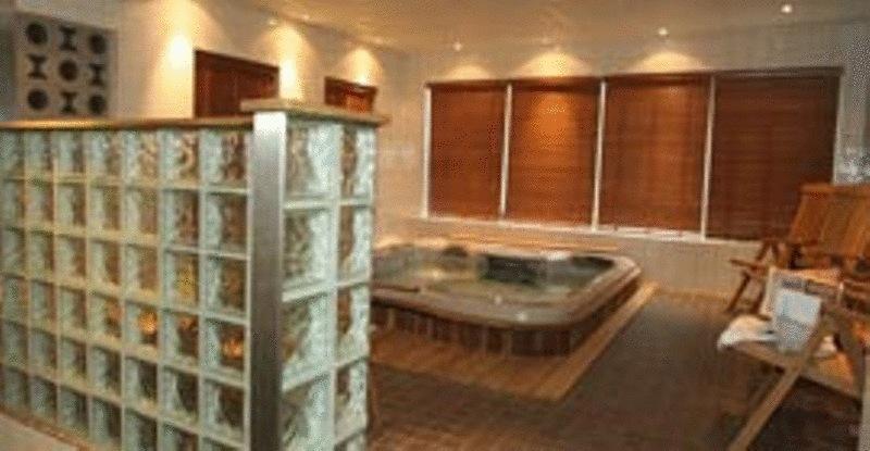 Hotell Ескилстуна Екстериор снимка